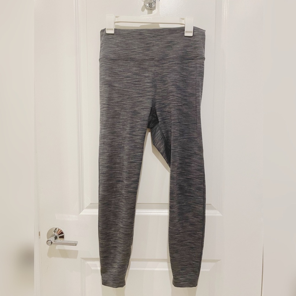 Outdoor Voices FreeForm 7/8 Hi-Rise Leggings in Charcoal, size Large
